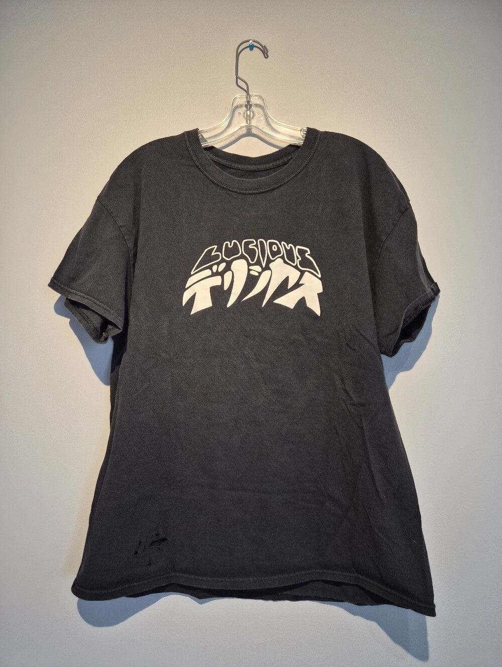 Lucious Black & White Graphic T-Shirt | Size Large